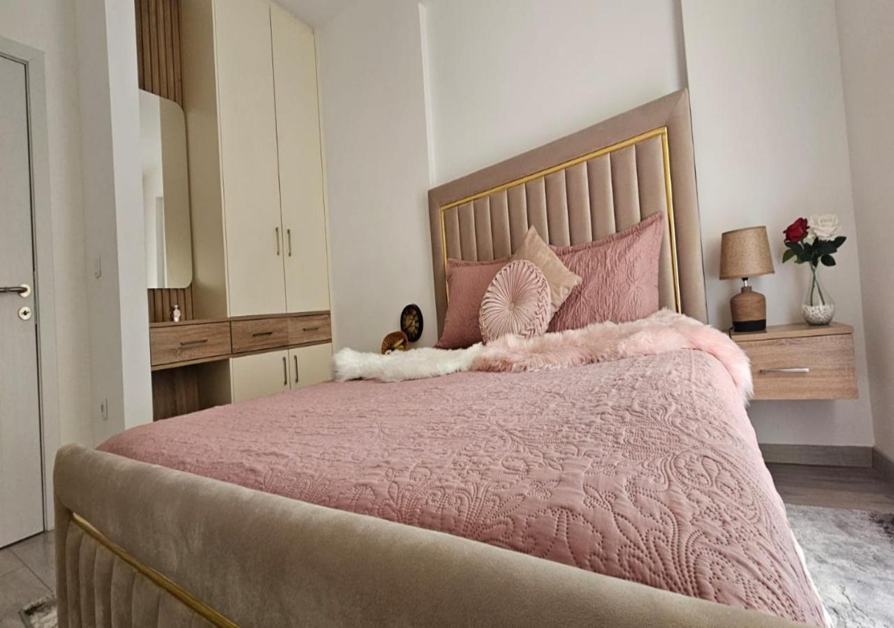 Value Living Apartment Ferizaj Kültér fotó