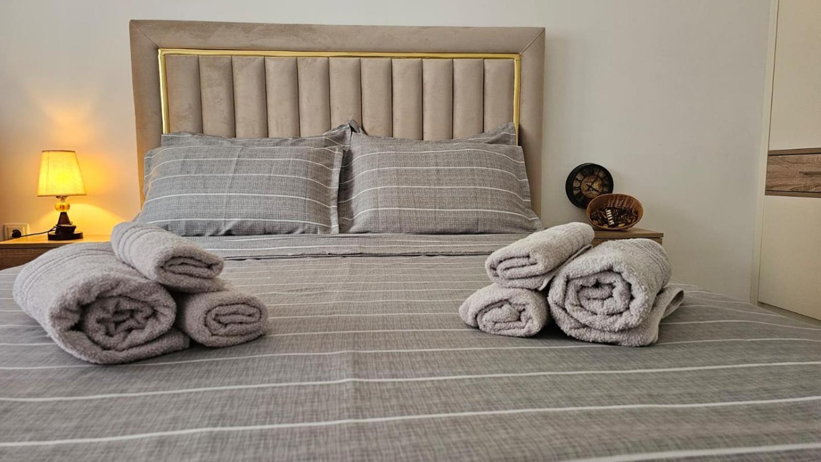 Value Living Apartment Ferizaj Kültér fotó