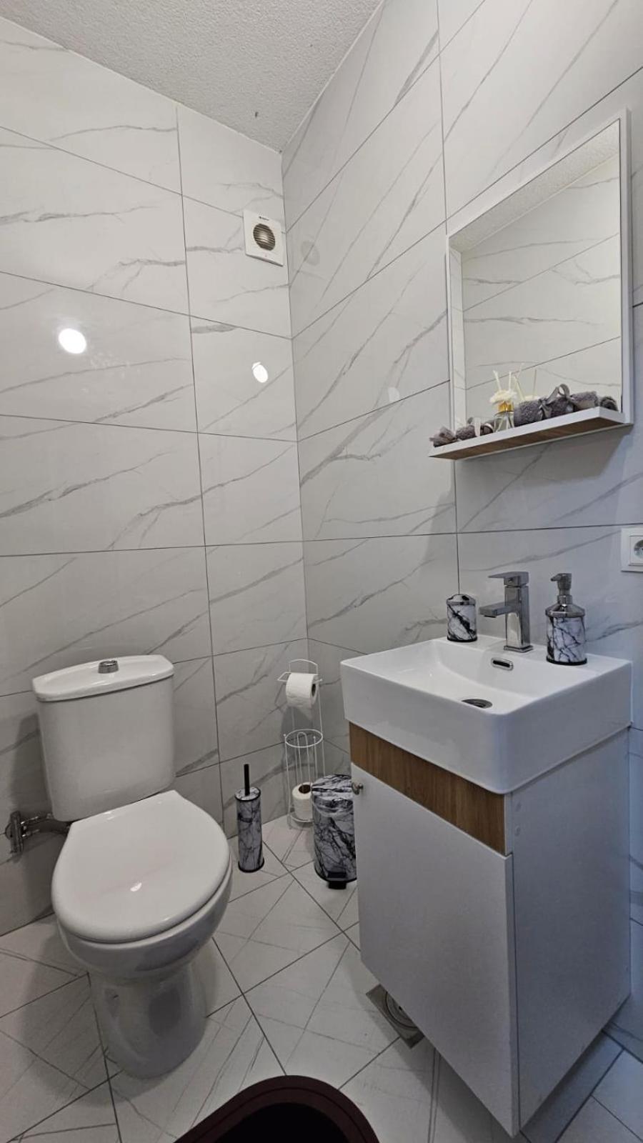 Value Living Apartment Ferizaj Kültér fotó