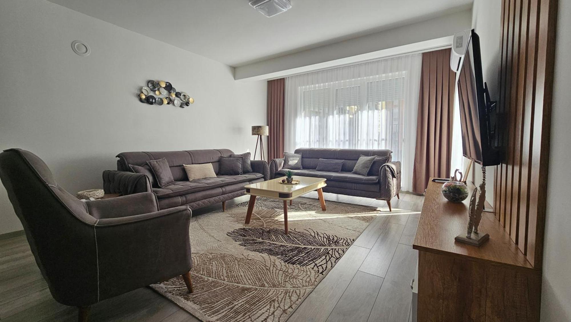 Value Living Apartment Ferizaj Kültér fotó