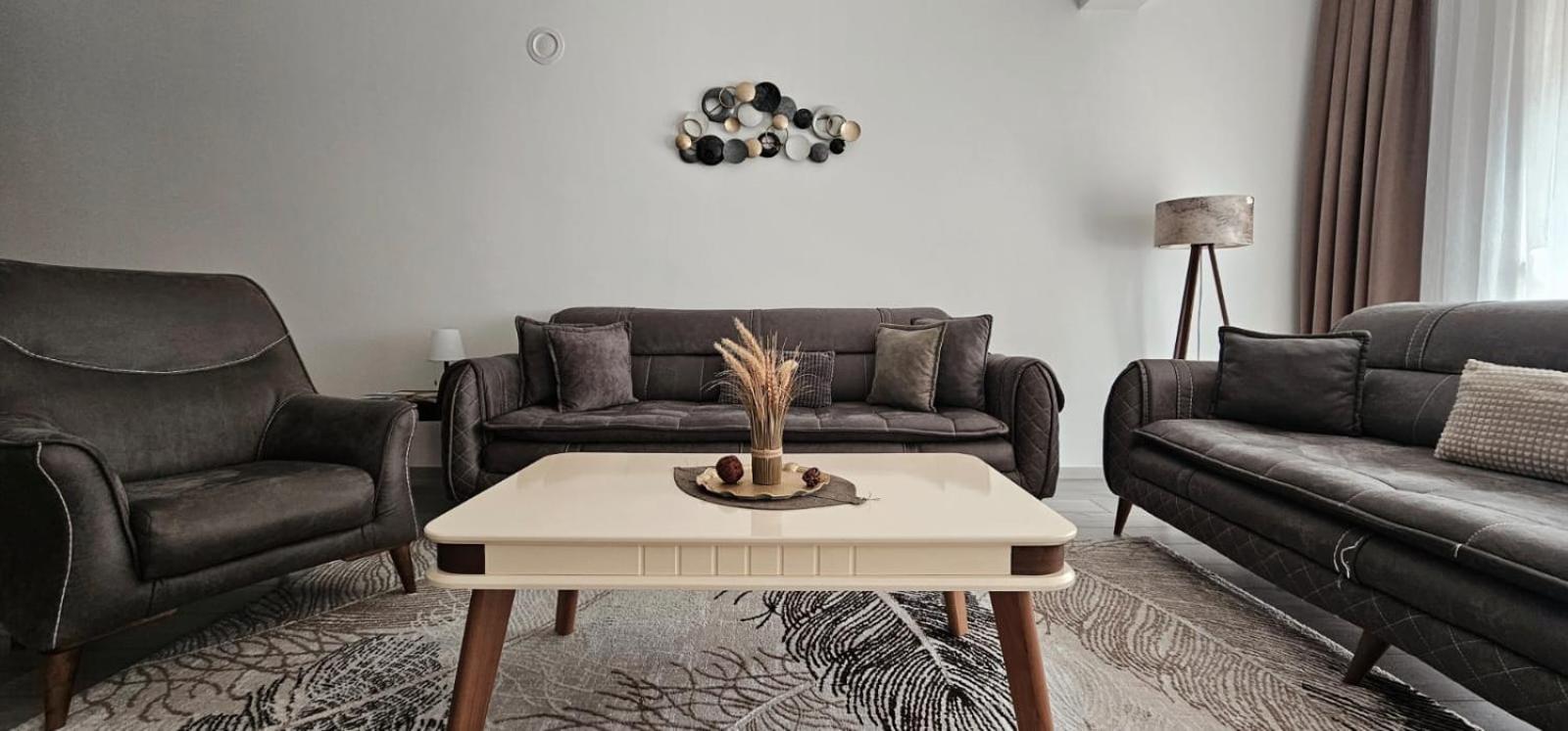 Value Living Apartment Ferizaj Kültér fotó