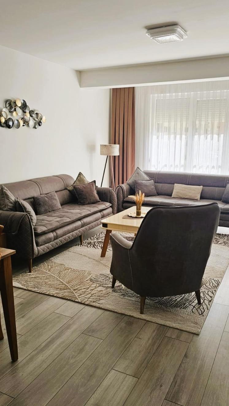 Value Living Apartment Ferizaj Kültér fotó